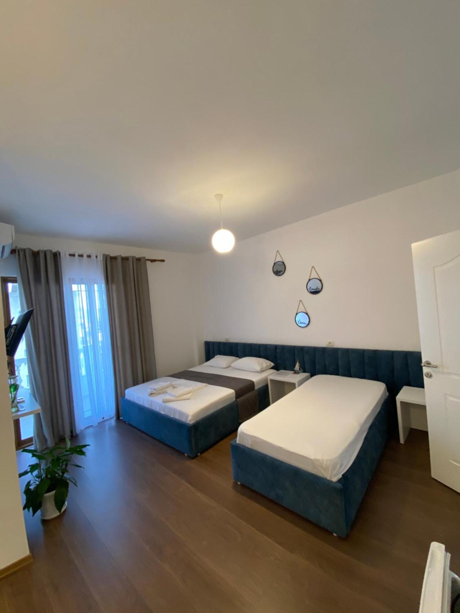 Enia'S Room Sarandë Exterior foto